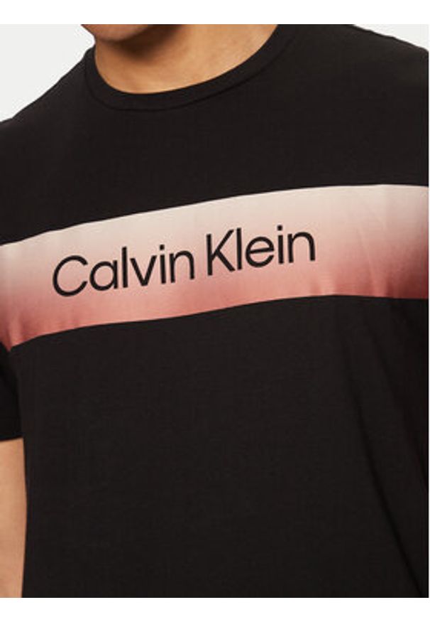 Calvin Klein T-Shirt K10K114163 Czarny Regular Fit. Kolor: czarny. Materiał: bawełna
