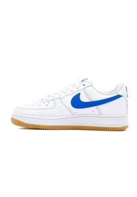 Buty do chodzenia męskie Nike Air Force 1 Low Retro. Zapięcie: sznurówki. Kolor: biały, wielokolorowy. Materiał: syntetyk, materiał. Szerokość cholewki: normalna. Model: Nike Air Force. Sport: turystyka piesza