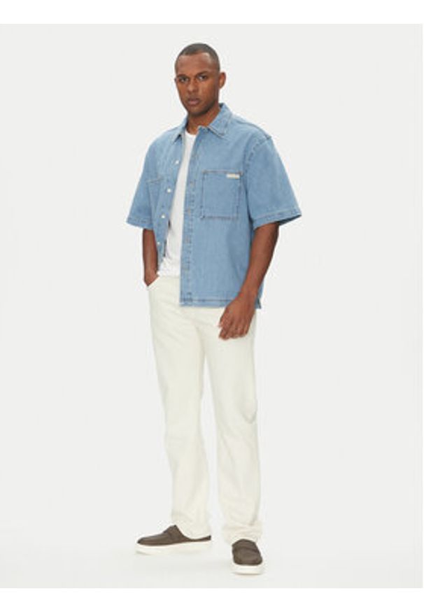 Calvin Klein Jeans Koszula jeansowa Bowler J30J327512 Niebieski Relaxed Fit. Kolor: niebieski. Materiał: bawełna