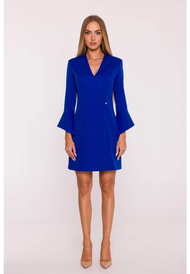 MOE - Elegancka sukienka z szerokimi mankietami dekolt V chabrowa. Kolor: niebieski, brązowy, czerwony. Typ sukienki: ołówkowe, trapezowe. Styl: elegancki. Długość: mini