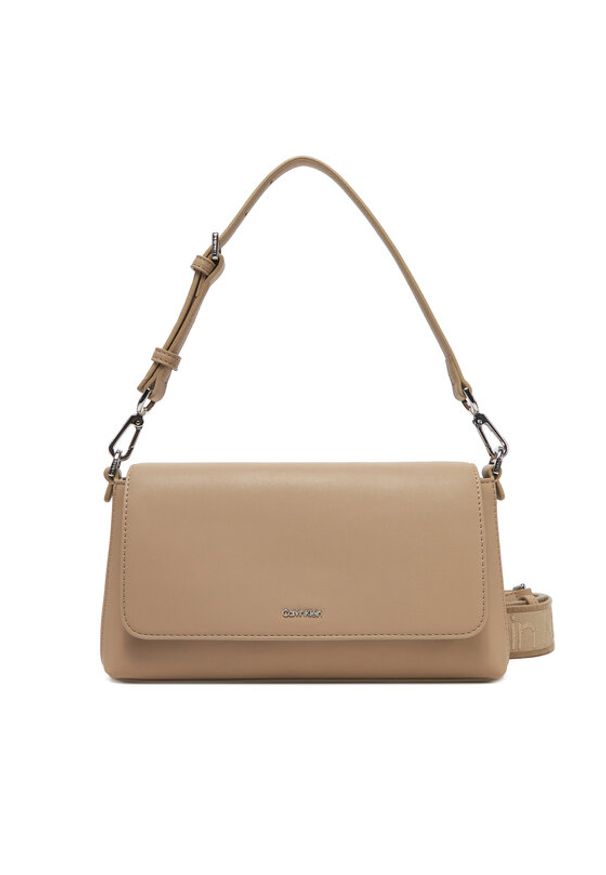 Calvin Klein Torebka Ck Must Convertible Shoulder Bag K60K612902 Beżowy. Kolor: beżowy. Materiał: skórzane