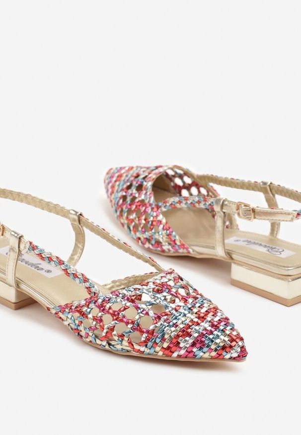 Renee - Różowo-Złote Ażurowe Sandały Typu Slingback Ciaralin. Okazja: na co dzień. Zapięcie: sprzączka. Kolor: różowy. Wzór: ażurowy. Sezon: lato. Obcas: na obcasie. Styl: casual. Wysokość obcasa: średni