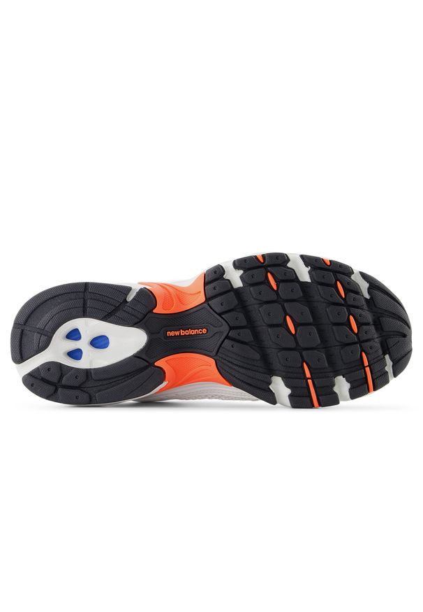 Buty damskie New Balance U530CSG – białe. Kolor: biały. Materiał: syntetyk, materiał. Szerokość cholewki: normalna. Sezon: lato. Sport: turystyka piesza