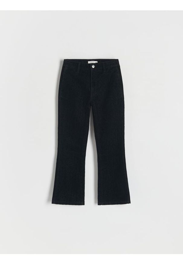 Reserved - Jeansy flare high waist - czarny. Stan: podwyższony. Kolor: czarny