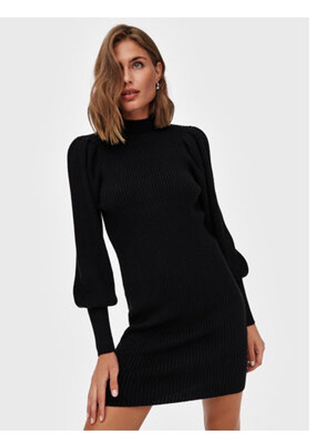 only - ONLY Sukienka dzianinowa Katia 15232502 Czarny Regular Fit. Kolor: czarny. Materiał: wiskoza