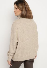 Born2be - Beżowy Golf z Wełną i Wiskozą o Prostym Kroju Elrinnis. Okazja: na co dzień. Typ kołnierza: golf. Kolor: beżowy. Materiał: wiskoza, wełna. Długość rękawa: długi rękaw. Długość: długie. Styl: casual, elegancki #6