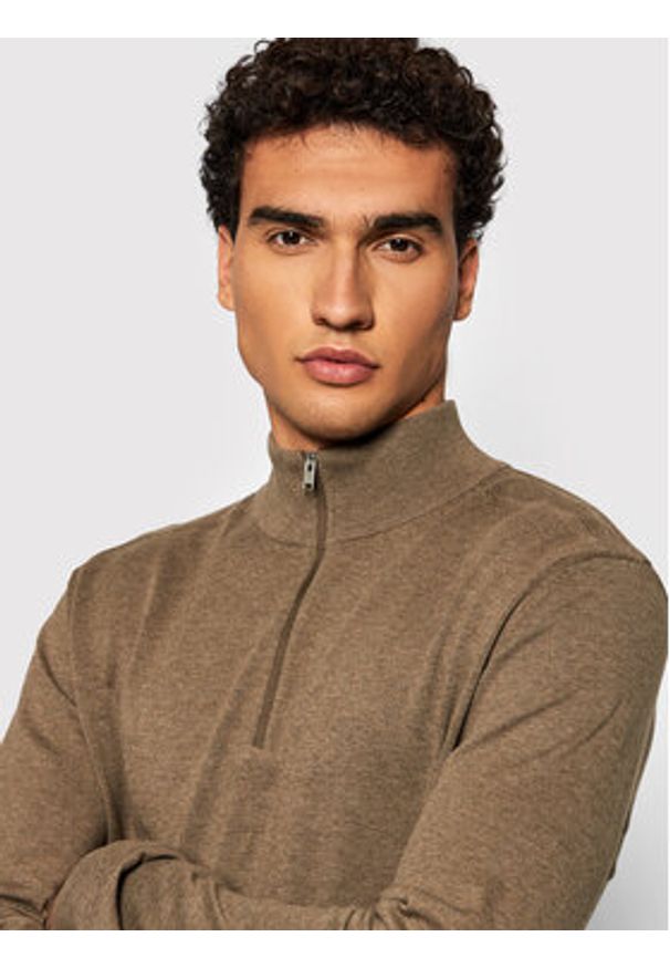 Selected Homme Sweter Berg 16074687 Brązowy Regular Fit. Kolor: brązowy. Materiał: bawełna