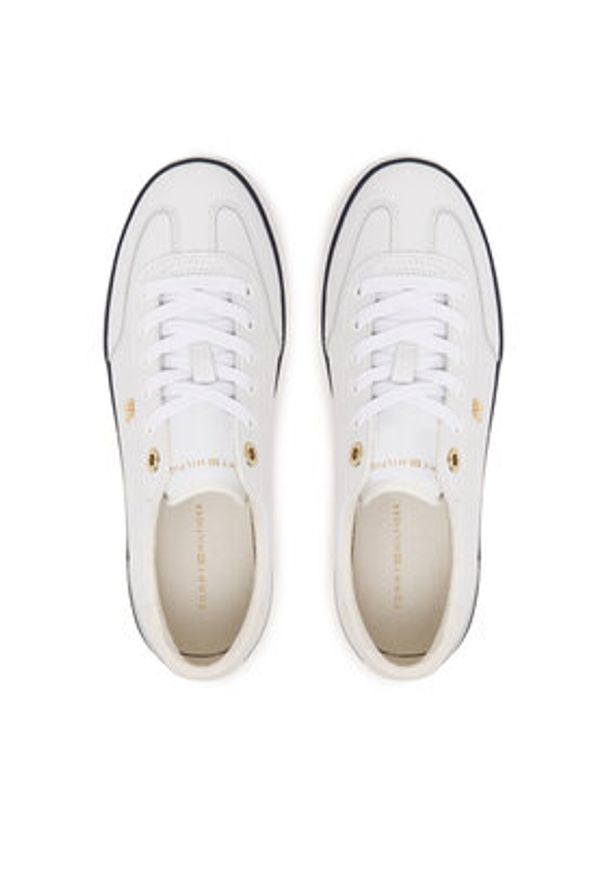 TOMMY HILFIGER - Tommy Hilfiger Sneakersy Th Chic Low Profile Vulc FW0FW09104 Biały. Kolor: biały. Materiał: skóra