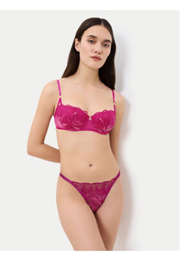 Triumph Biustonosz balkonetka Crazy Stupid Love 10222359 Różowy. Kolor: różowy. Materiał: syntetyk