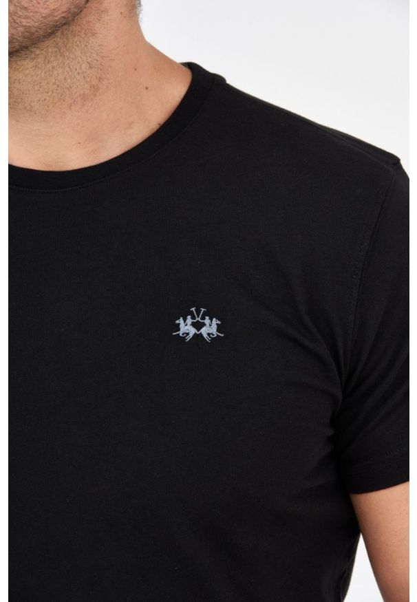 La Martina - LA MARTINA Czarny t-shirt męski z wyszywanym logo. Kolor: czarny. Materiał: jersey