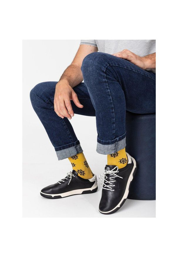 Sneakersy męskie TBS Gedeone. Kolor: niebieski