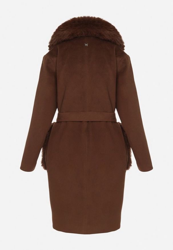 Born2be - Brązowy Płaszcz Wiązany w Talii z Futrzanym Kołnierzem i Kieszeniami Perrie. Okazja: na co dzień. Kolor: brązowy. Materiał: futro. Styl: casual, elegancki