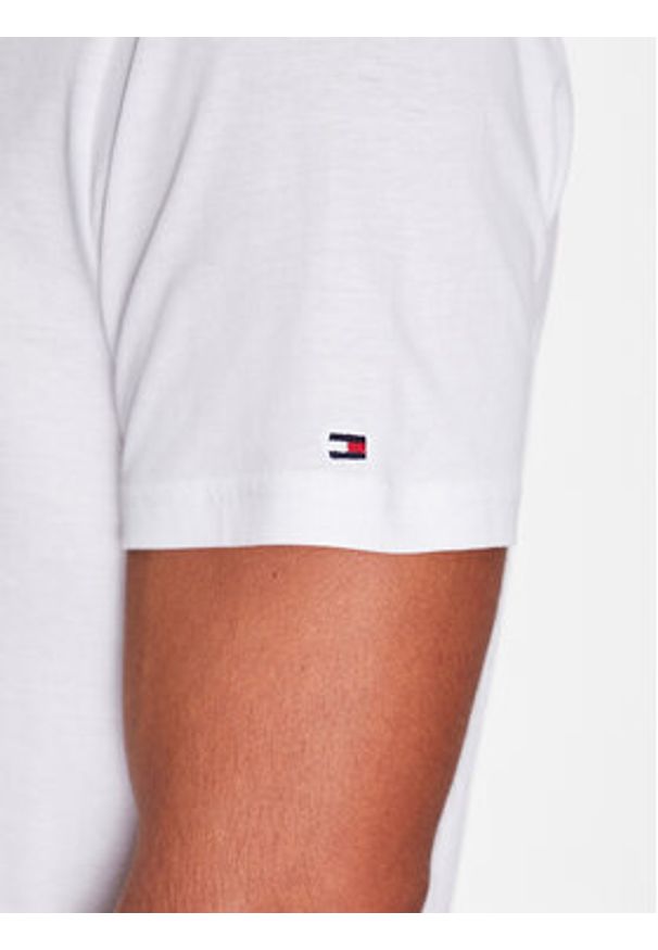 TOMMY HILFIGER - Tommy Hilfiger T-Shirt UM0UM02916 Biały Regular Fit. Kolor: biały. Materiał: bawełna