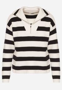 Born2be - Czarno-Biały Sweter w Paski Ozdobiony Suwakiem Amerra. Okazja: na co dzień, na spotkanie biznesowe, do pracy. Kolor: czarny. Materiał: jeans. Wzór: aplikacja, paski. Styl: casual, biznesowy #7