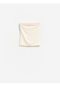 Reserved - Top bandeau z modalem - kremowy. Kolor: kremowy. Materiał: dzianina