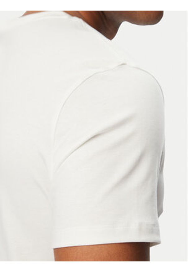 Calvin Klein T-Shirt LV04LG222G Biały Slim Fit. Kolor: biały. Materiał: bawełna