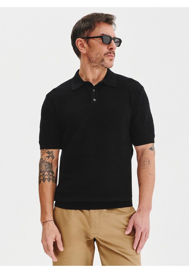 Pako Lorente - PAKO LORENTE – Czarne polo swetrowe. Okazja: na co dzień. Typ kołnierza: polo. Kolor: czarny. Materiał: bawełna. Styl: casual