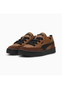 Puma Buty Park Lifestyle Og 39726206. Kolor: brązowy
