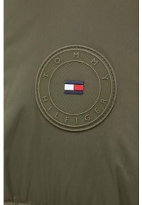TOMMY HILFIGER - Tommy Hilfiger kurtka damska kolor zielony zimowa. Kolor: zielony. Materiał: syntetyk, poliester. Sezon: zima #5