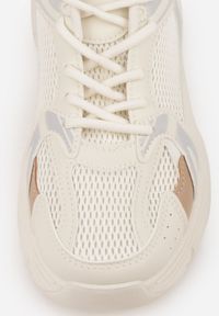 Born2be - Beżowe Sneakersy VICES na Grubej Tłoczonej Podeszwie z Perforacją Elanatia. Okazja: na co dzień. Kolor: beżowy. Materiał: jeans. Sport: fitness #8