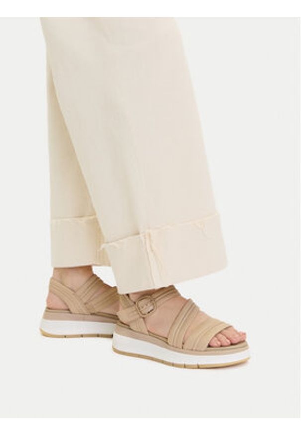 Clarks Sandały Tuscan Strap 26181475 Beżowy. Kolor: beżowy. Materiał: skóra
