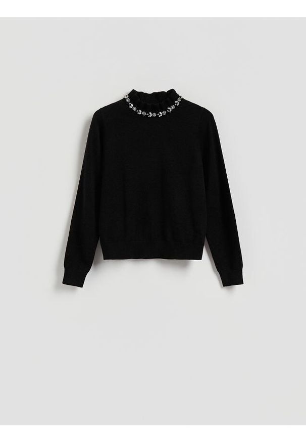 Reserved - Sweter z ozdobną aplikacją - czarny. Kolor: czarny. Materiał: wiskoza, dzianina. Wzór: aplikacja