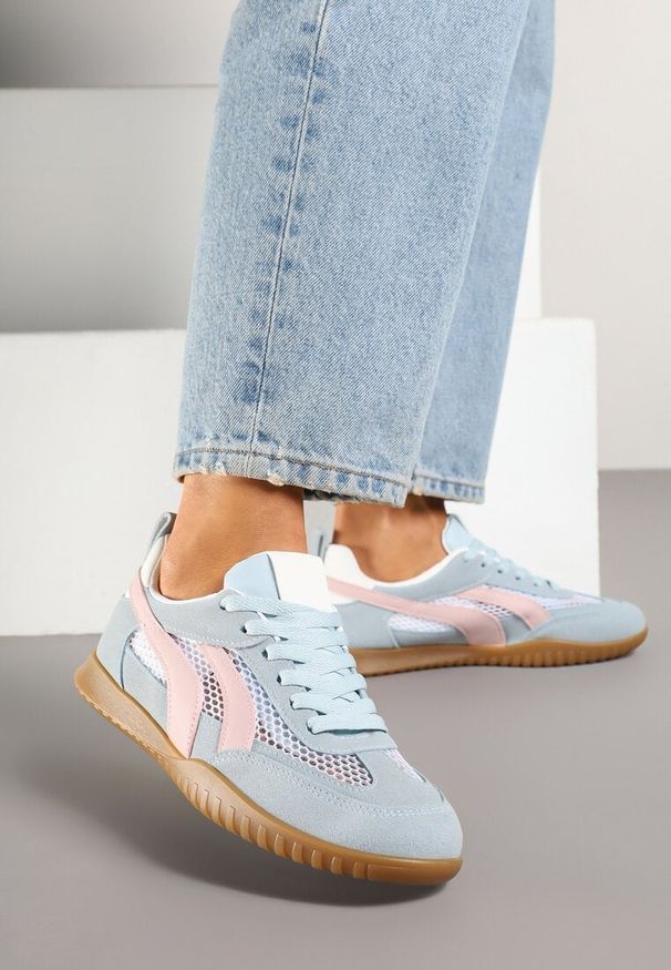 Born2be - Niebieskie Sneakersy w Stylu Tenisówek Ozdobione Paskami Amooshea. Okazja: na co dzień. Zapięcie: pasek. Kolor: niebieski. Materiał: jeans. Wzór: aplikacja