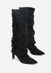 Renee - Czarne Kozaki na Szpilce w Stylu Boho Ozdobione Frędzlami Mevinavia. Okazja: na co dzień. Kolor: czarny. Materiał: jeans. Wzór: aplikacja. Sezon: lato. Obcas: na szpilce. Styl: boho #4