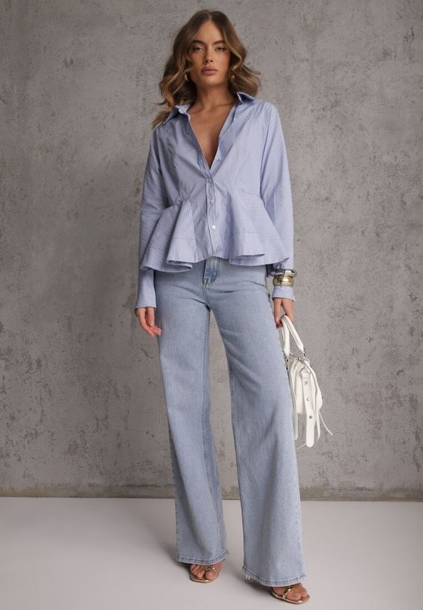 Renee - Niebieska Koszula z Baskinką z Bawełną Zdobiona Wzorem w Drobne Paski Merithara. Kolor: niebieski. Materiał: bawełna. Długość rękawa: długi rękaw. Długość: długie. Wzór: aplikacja, paski