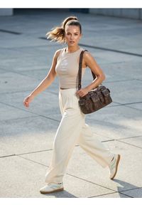 Sinsay - Top z haftem - beżowy. Kolor: beżowy. Wzór: haft #1