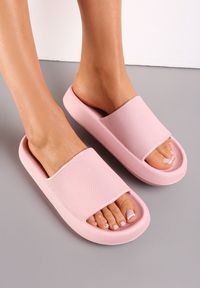 Born2be - Różowe Klapki z Pianki o Minimalistycznym Designie Kaseis. Okazja: na plażę, na co dzień. Kolor: różowy. Styl: sportowy, casual #4