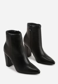 Born2be - Czarne Eleganckie Botki do Kostki na Słupkowym Obcasie Tevitta. Nosek buta: szpiczasty. Zapięcie: zamek. Kolor: czarny. Materiał: koronka, skóra, dzianina. Sezon: zima, jesień. Obcas: na obcasie. Styl: elegancki. Wysokość obcasa: średni #6