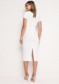 Born2be - Biała Taliowana Koktajlowa Sukienka z Wiskozą i Rozcięciem z Tyłu Castorea. Okazja: na co dzień. Kolor: biały. Materiał: wiskoza. Długość rękawa: krótki rękaw. Styl: wizytowy #7
