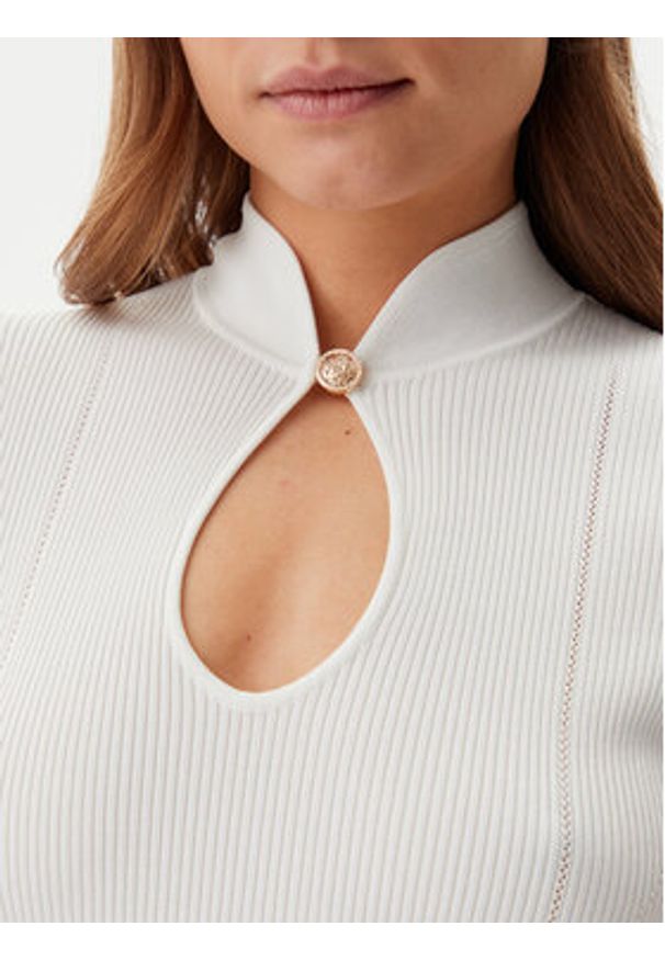 Guess Sukienka dzianinowa W5GK46 Z3L10 Écru Slim Fit. Materiał: wiskoza