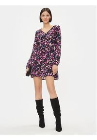 only - ONLY Sukienka codzienna 15306566 Kolorowy Regular Fit. Okazja: na co dzień. Materiał: wiskoza. Wzór: kolorowy. Typ sukienki: proste. Styl: casual