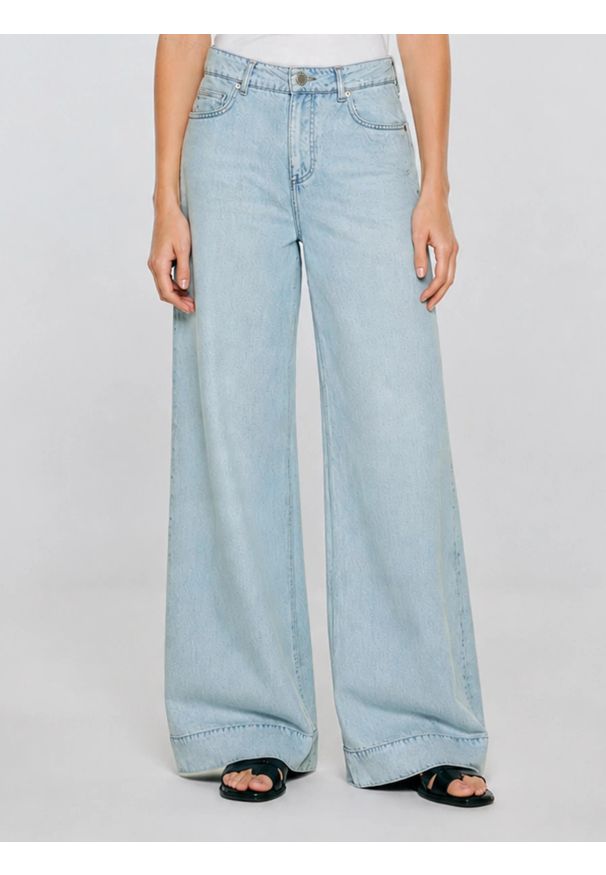 Big-Star - Spodnie damskie jeansowe wide niebieskie Colette 163. Okazja: na co dzień. Stan: podwyższony. Kolor: niebieski. Styl: elegancki, casual, klasyczny
