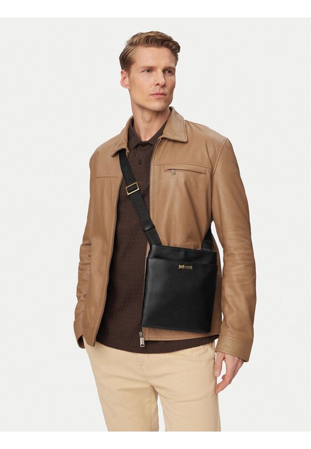 Just Cavalli Saszetka 80QA4B33 ZSB85 Czarny. Kolor: czarny. Materiał: skóra