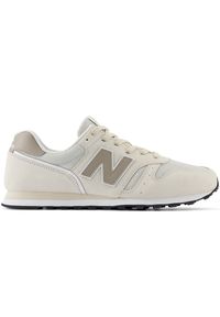 Buty męskie New Balance ML373SQ2 – beżowe. Okazja: na co dzień. Kolor: beżowy. Materiał: guma, zamsz. Szerokość cholewki: normalna. Model: New Balance 373