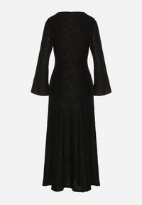 Born2be - Czarna Brokatowa Sukienka w Zebrę o Rozkloszowanym Kroju z Długim Rękawem Mevenna. Okazja: na co dzień. Kolor: czarny. Długość rękawa: długi rękaw. Wzór: motyw zwierzęcy. Typ sukienki: proste. Styl: elegancki, casual #7