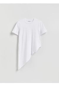 Reserved - Asymetryczny t-shirt - biały. Kolor: biały. Materiał: dzianina, bawełna