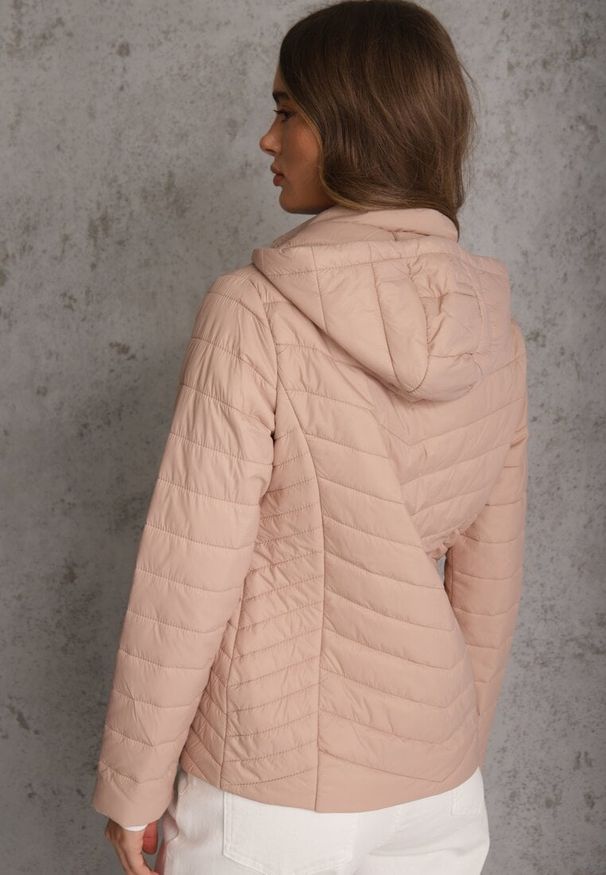 Renee - Beżowa Kurtka Przejściowa z Pikowaniem i Odpinanym Kapturem Edielitia. Okazja: na co dzień. Typ kołnierza: kaptur. Kolor: beżowy. Materiał: jeans, nylon. Styl: casual