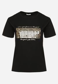 Born2be - Czarny T-shirt Bawełniany Ozdobiony Cekinami Lirenell. Okazja: na co dzień, do pracy. Kolor: czarny. Materiał: bawełna. Wzór: aplikacja. Styl: glamour, klasyczny, casual #6