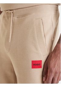 Hugo - HUGO Spodnie dresowe Doak212 50447963 Beżowy Regular Fit. Kolor: beżowy. Materiał: bawełna #5