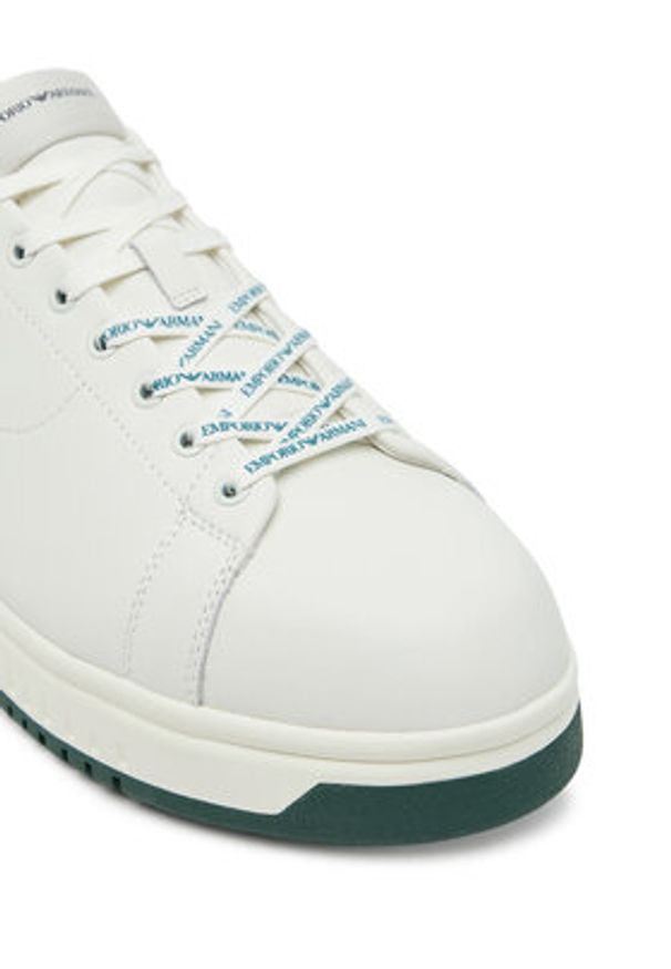 Emporio Armani Sneakersy EM003663 AF18212 M0095 Biały. Kolor: biały. Materiał: skóra