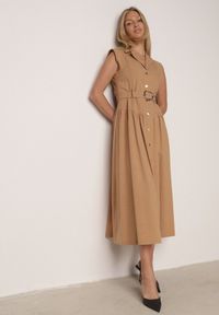 Born2be - Beżowa Koszulowa Sukienka Bez Rękawów z Wiskozy i Bawełny z Paskiem Suranon. Okazja: na co dzień. Kolor: beżowy. Materiał: wiskoza, bawełna. Długość rękawa: bez rękawów. Sezon: wiosna, lato. Typ sukienki: koszulowe. Styl: casual, elegancki, klasyczny #1