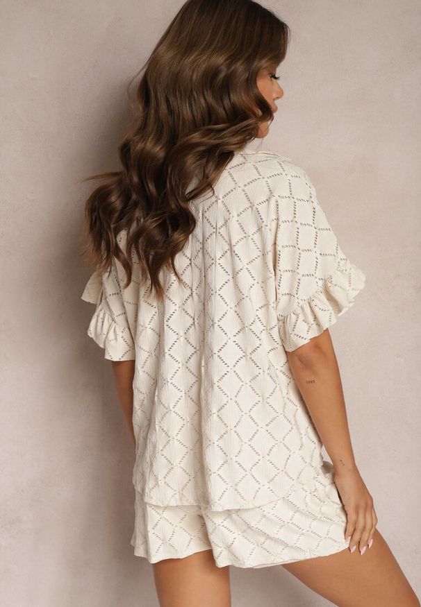 Renee - Jasnobeżowy Komplet Krótkie Spodenki i Wiązana Koszula Fredefia. Kolor: beżowy