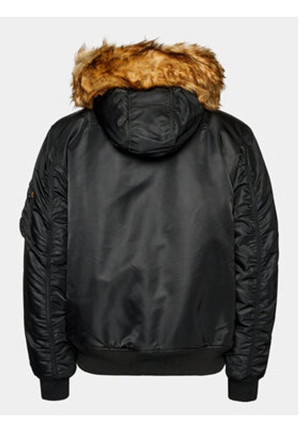 Alpha Industries Kurtka zimowa Arctic 128110 Czarny Regular Fit. Kolor: czarny. Materiał: syntetyk. Sezon: zima