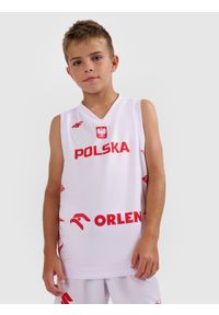 4f - 4F Koszulka reprezentacyjna z możliwością personalizacji dziecięca 4F x PZKOSZ - biała 110/116. Typ kołnierza: dekolt w serek. Kolor: biały. Materiał: syntetyk, włókno, materiał. Wzór: nadruk, napisy. Sezon: lato. Styl: klasyczny, sportowy