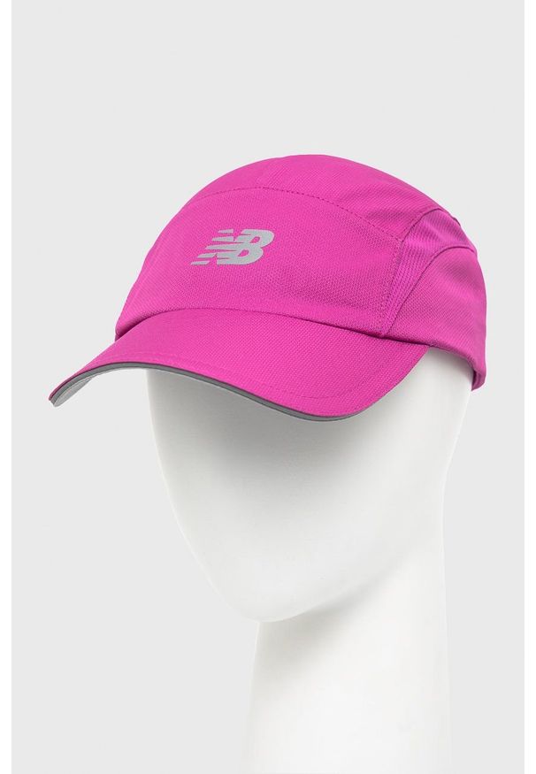 New Balance czapka z daszkiem LAH91003MPO kolor różowy z nadrukiem. Kolor: różowy. Wzór: nadruk