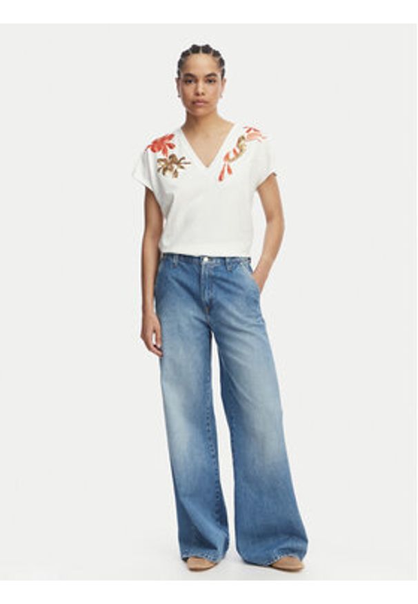LOLA CASADEMUNT T-Shirt MS2615002 Biały Regular Fit. Kolor: biały. Materiał: bawełna